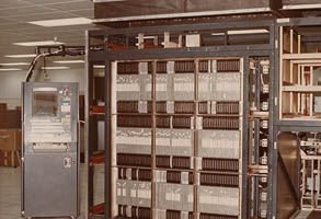Description: C:\Webstuff\SE765\L0\Introduction to Parallel Computing_files\illiacIV.jpg
